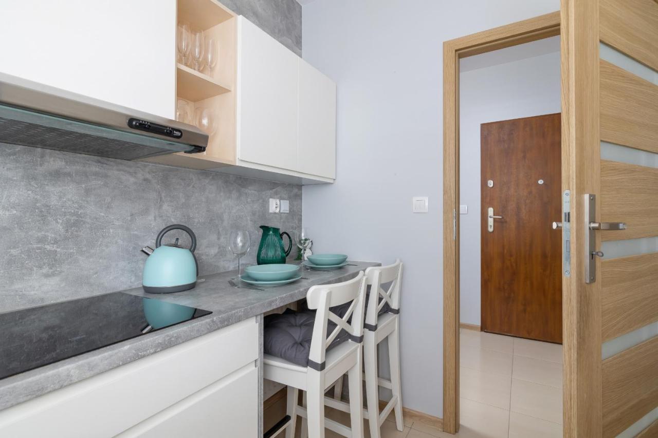 Osiedle Avia Harmonious With Balcony & Parking Cracow By Renters Prestige Appartamento
