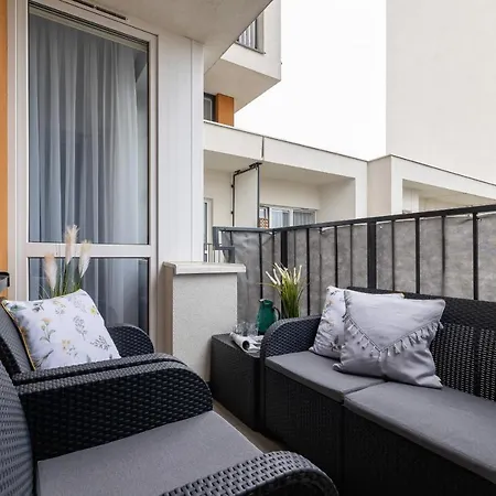Osiedle Avia Harmonious Apartment With Balcony & Parking Cracow By Renters Prestige Krakow Exterior photo